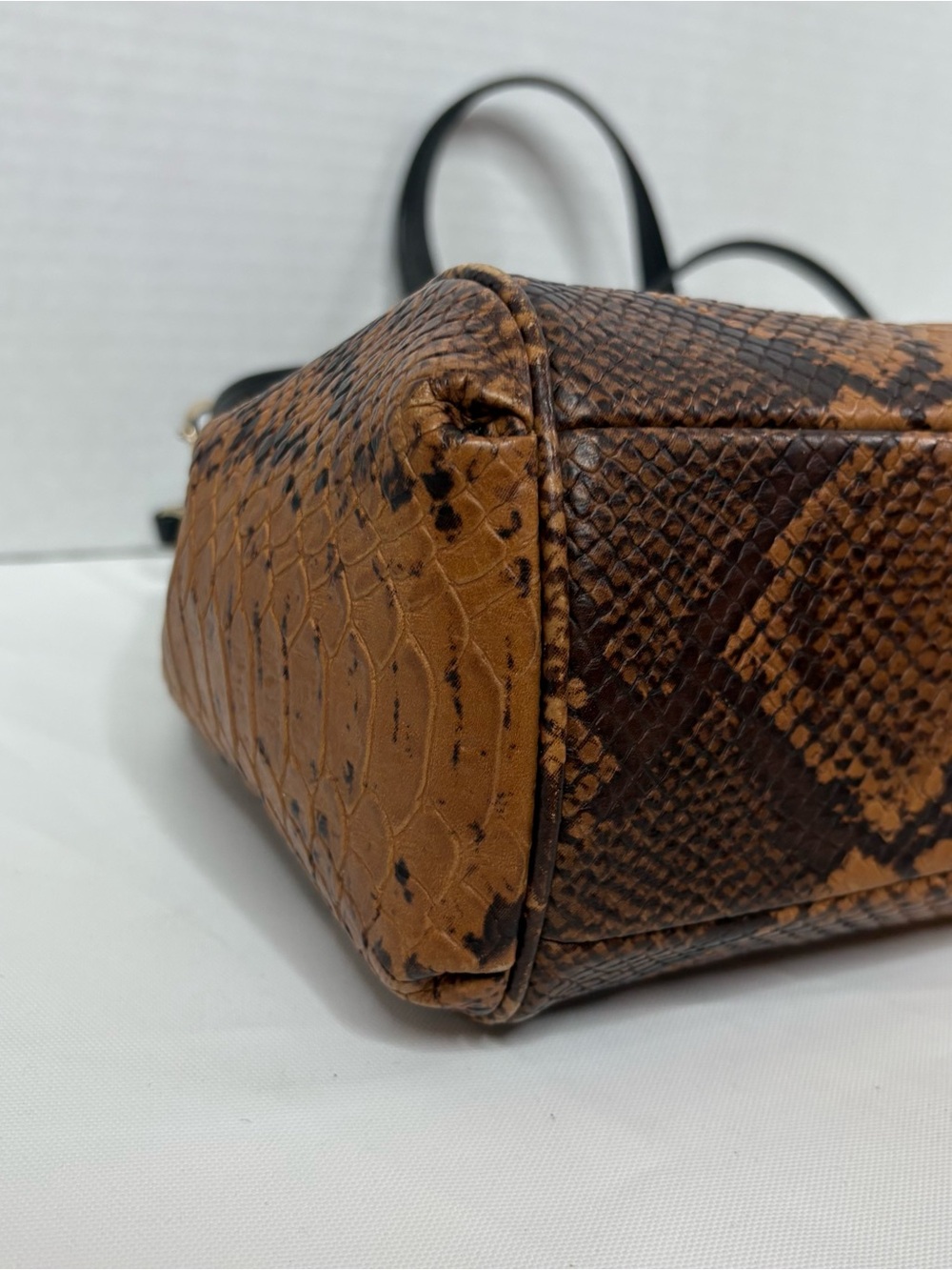 Coach Minetta Satchel in Python Embossed Leather w/ Crossbody Strap EUC - Picture 11 of 16